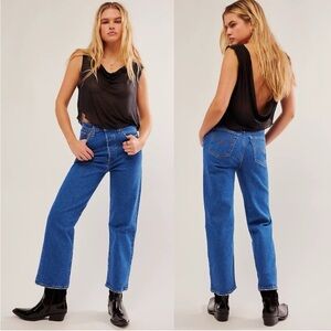 Levi’s Ribcage Straight in Jazz Pop 24x29